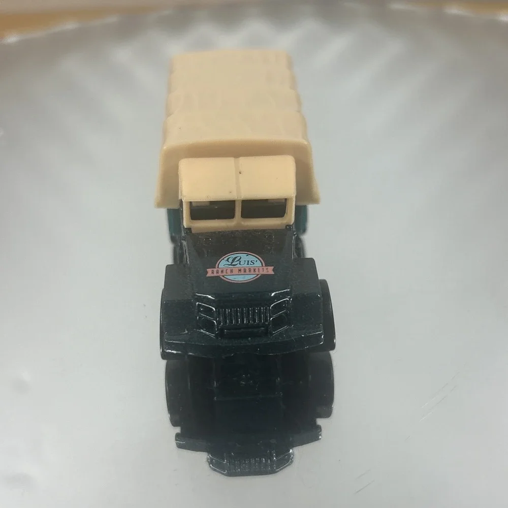 Hot Wheels 1983 Luis' Ranch Markets 1:64 Diecast‎